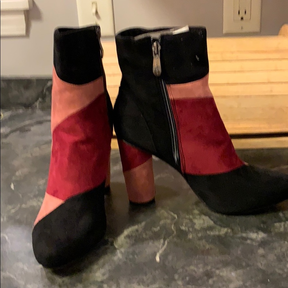 Cape Robbin Brand New Faux Suede Booties